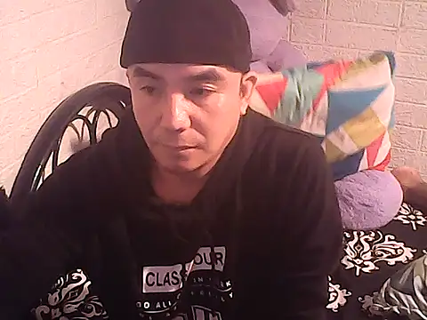 yourasiandesire69's cam snapshot