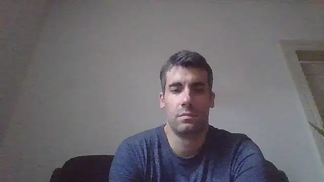 JulioIsHere4you's cam snapshot