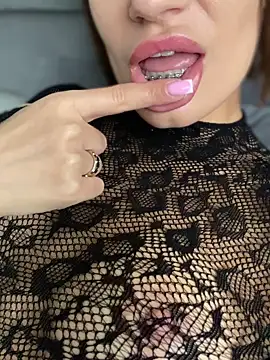 Elegant_girl's cam snapshot