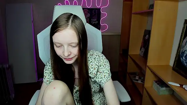 AliceHaris's cam snapshot