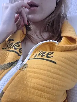 JuliBant666's cam snapshot