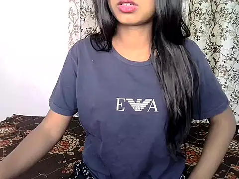 Miss_model2025's cam snapshot