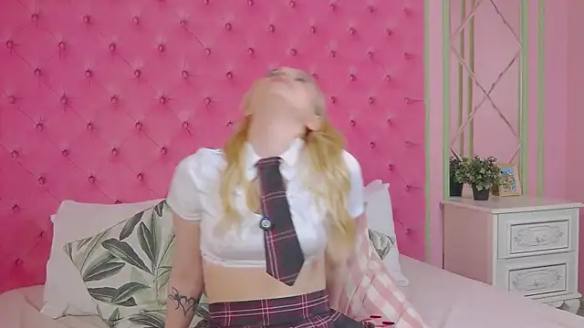 Sky_Cutie's cam snapshot