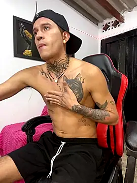 dilan_abraham12's cam snapshot