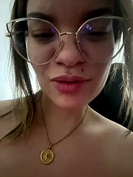 Zyrella's cam snapshot