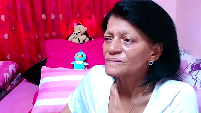 SLUTTYROXY's cam snapshot