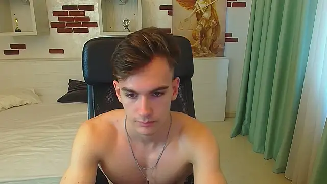 BradyFlint live sex cam