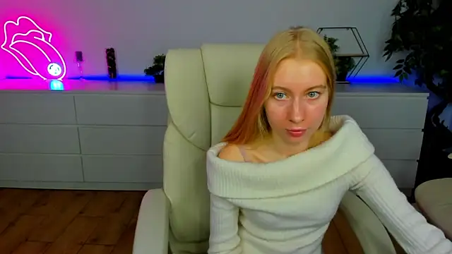 Alina_Blonde's cam snapshot