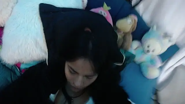 Samara_Homescapes's cam snapshot