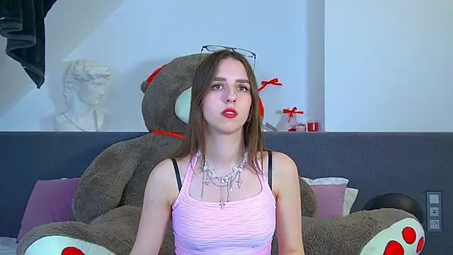 AliceAtkins's cam snapshot