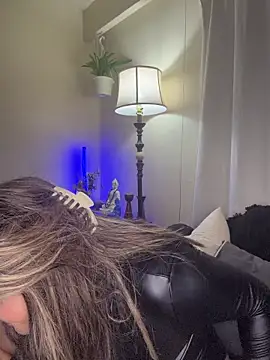 LadyCiaraLux's cam snapshot