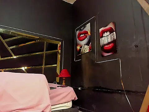 LunaaMorelli's cam snapshot