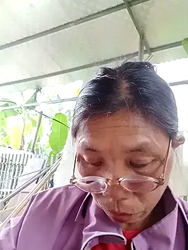 bella-la's cam snapshot