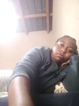 bustyboobs27's cam snapshot