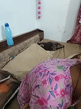 Hotty-Nidhi's cam snapshot