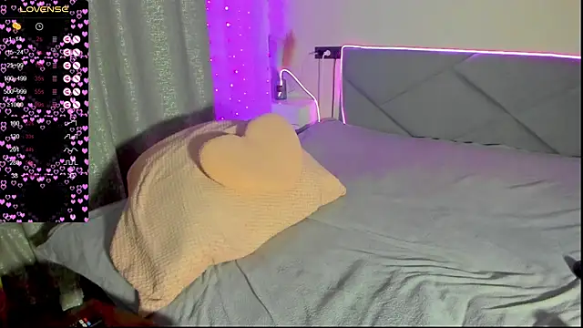 viki_love77's cam snapshot