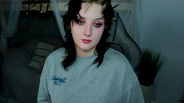 AsheLucker's cam snapshot