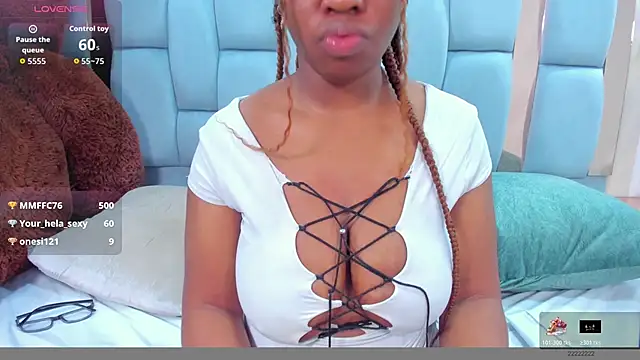 hazellanee's cam snapshot