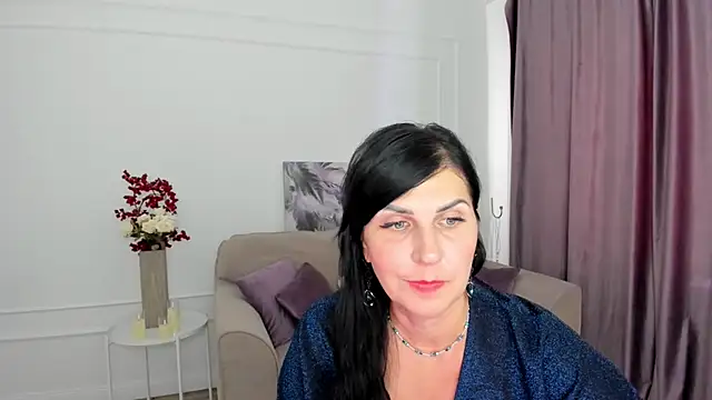 Moon_Veloure1's cam snapshot