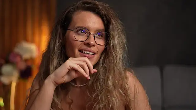 BrandyWhite's cam snapshot