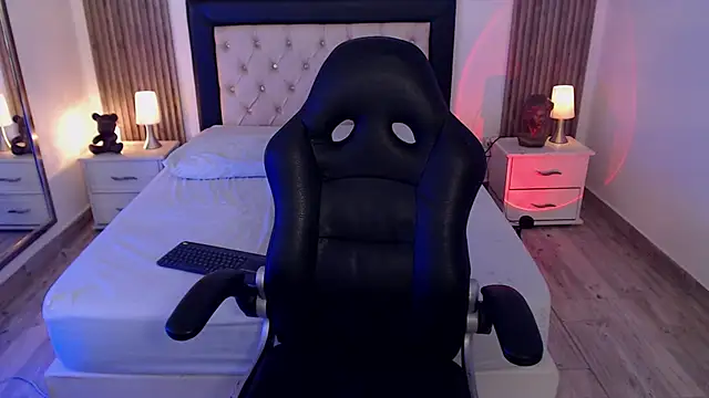 zoe_jones13's cam snapshot