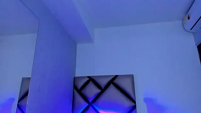 Isabella-Rosssi's cam snapshot