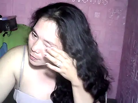 hotpusie_4u's cam snapshot