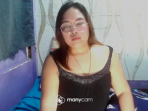 BURBERRY69's cam snapshot