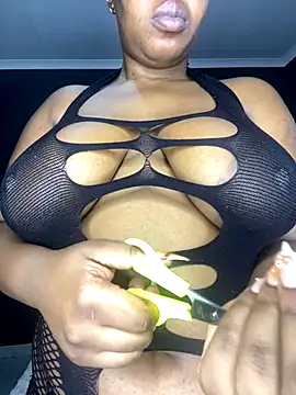 Ebony_Warlock_'s cam snapshot