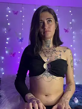 Maiaaa_11's cam snapshot