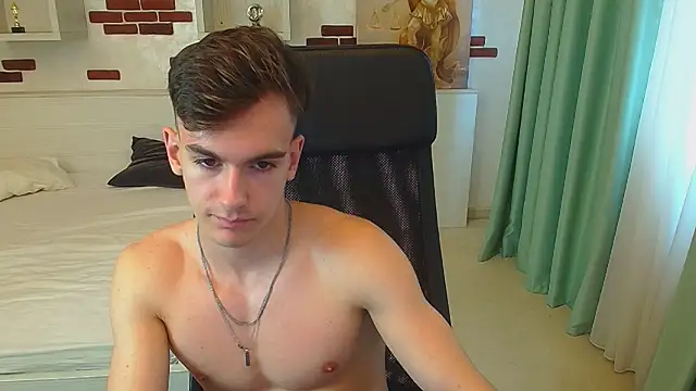 BradyFlint live sex cam