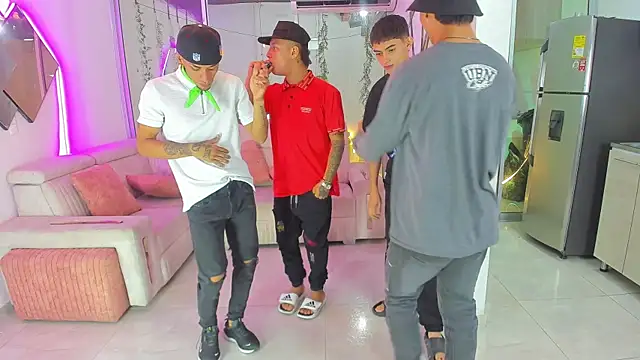 Houseofwarrios's cam snapshot