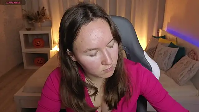 Little_doll_meow's cam snapshot