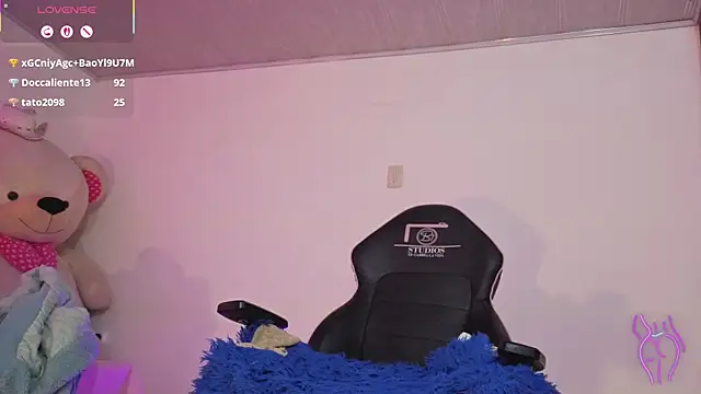 Laylafoxy_tay's cam snapshot