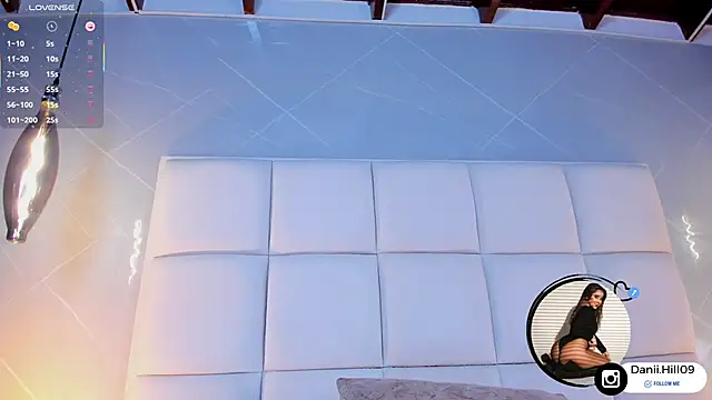 danii_hill_'s cam snapshot