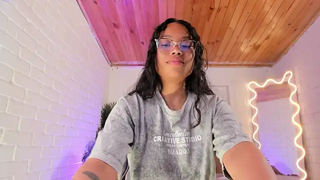 penelope_tay1's cam snapshot