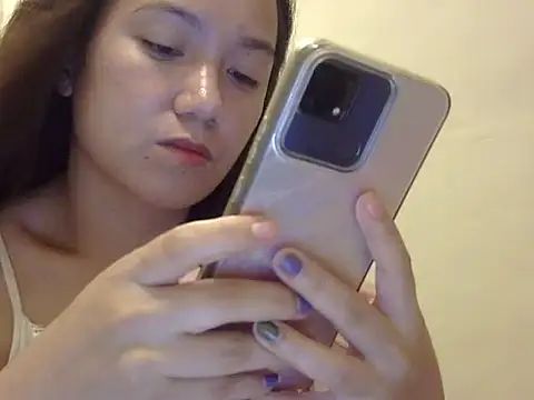 Lovelyclaya's cam snapshot