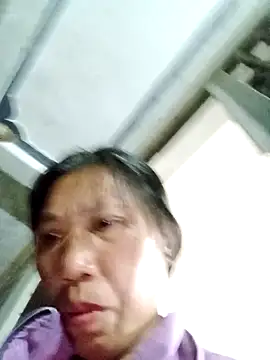 bella-la's cam snapshot