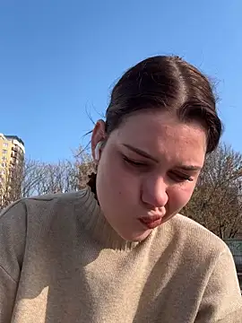 KikiWatson live sex cam