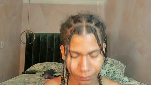 Maxim-Walker live sex cam