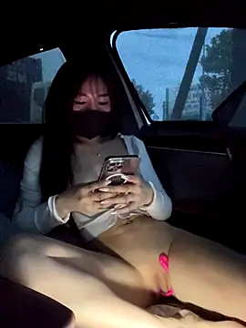 Linh_2004 live sex cam