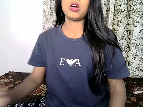 Miss_model2025's cam snapshot