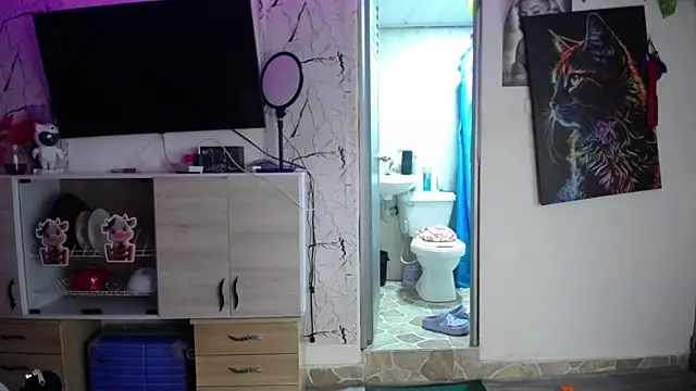 Samara_Homescapes's cam snapshot