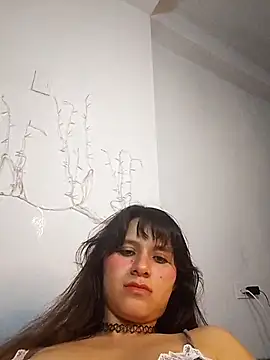 Kitty_Kalifa's cam snapshot