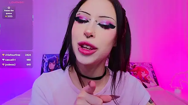 venomeowww__'s cam snapshot