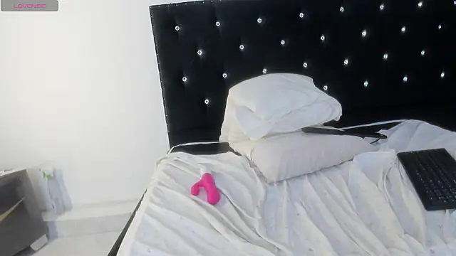 Majo_baby's cam snapshot