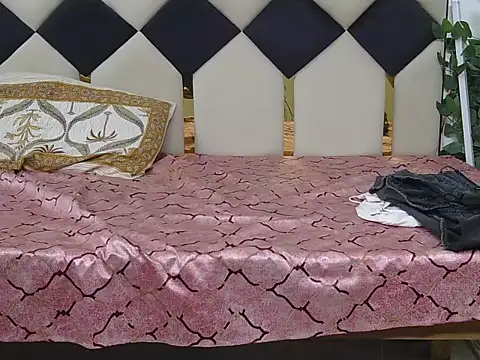 Its-ishikaa's cam snapshot