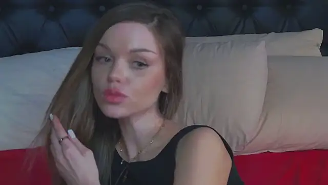 MarilynNova's cam snapshot