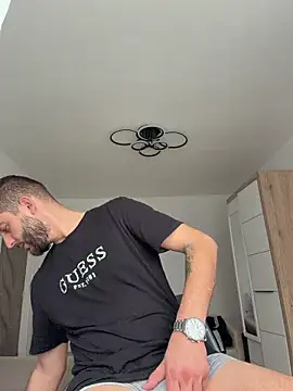 Pablo_Hornyguy95 live sex cam