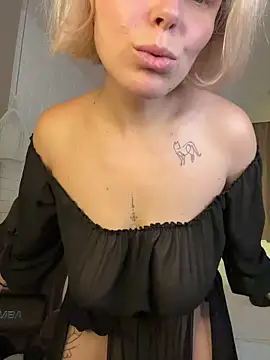 Charming_Daphny's cam snapshot